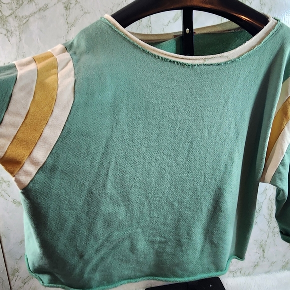 Ces femme Cropped Sweatshirt - Picture 6 of 10